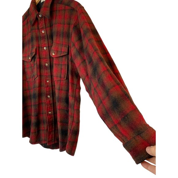 Pendelton washable Wool Red Plaid Outdoor Shirt Mens Size M 10001 - Picture 6 of 6